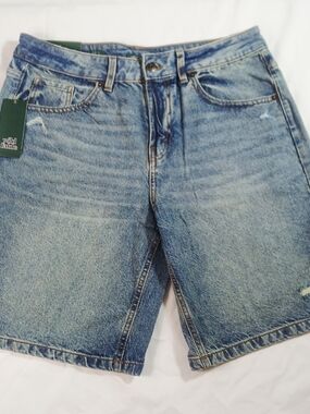 Wild Fable Women's Mid-Rise Easy Rigid Jean Shorts Medium Wash Size 8